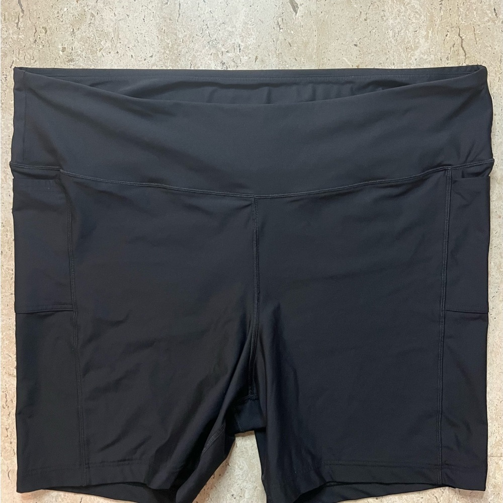 Land’s End 3 Piece Swim/ Athletic Outfit Black Size 22W Top/Skort/Shorts - Picture 9 of 11